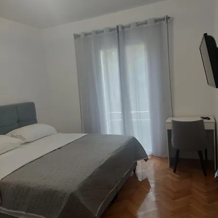Casa de hóspedes Marko 3*
